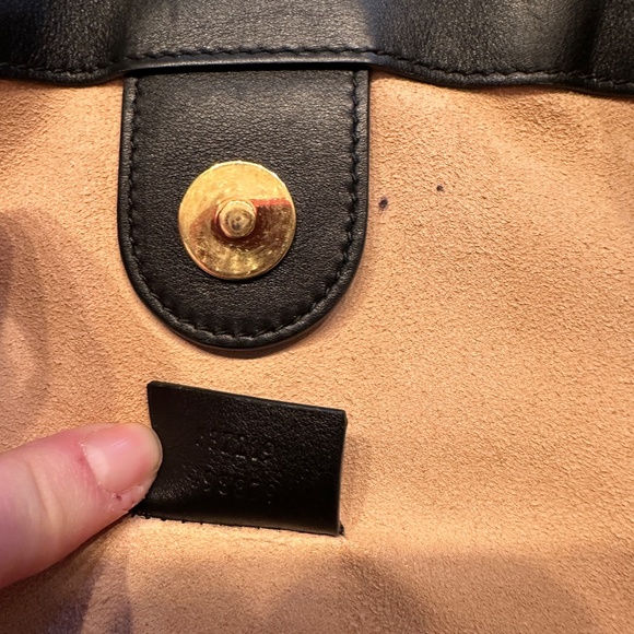 ❤️🖤RARE COLORWAY Gucci Rajah Tote🖤❤️ - Picture 5 of 5